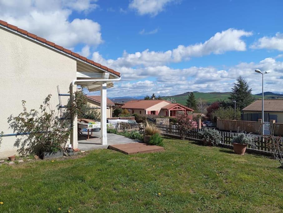 Maison 6 Personnes Billom Exterior photo